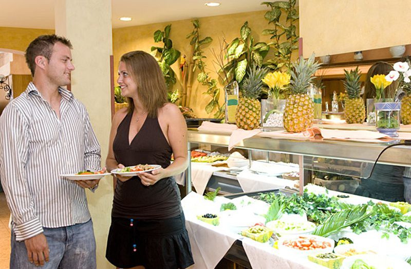 Globales Simar Hotel กาลาซานบีเซนเต ร้านอาหาร รูปภาพ